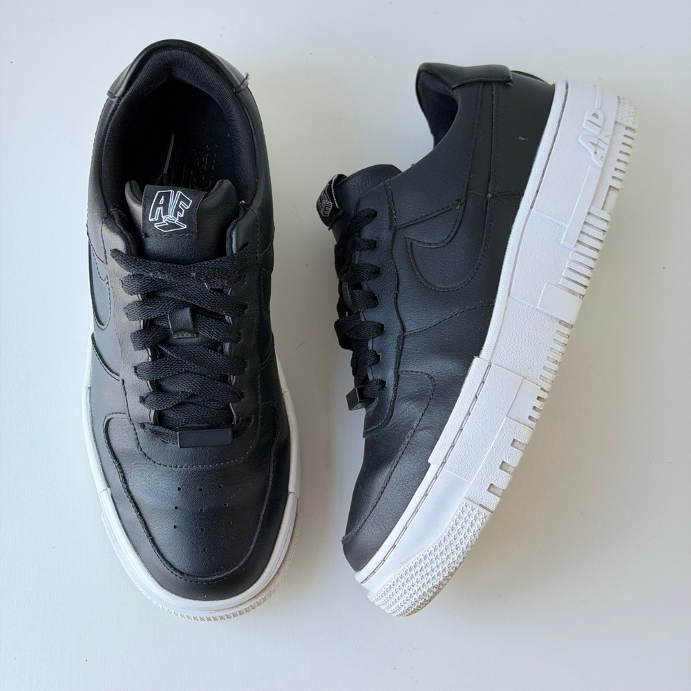 Nike Air Force 1 Pixel Women 8 Black Leather Platform Sneakers Low Top Retro